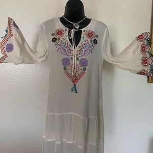 Dress or SwimSuit Coverup w/Embroidery👗👙